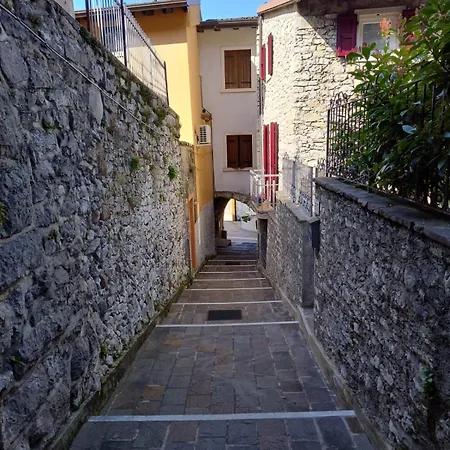Kasa Kiara Brenzone sul Garda
